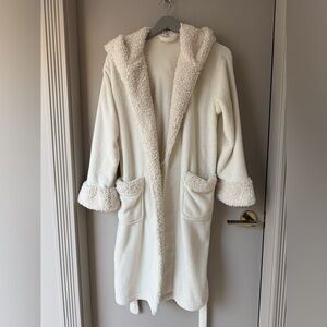 Pottery Barn Cream Hooded Robe